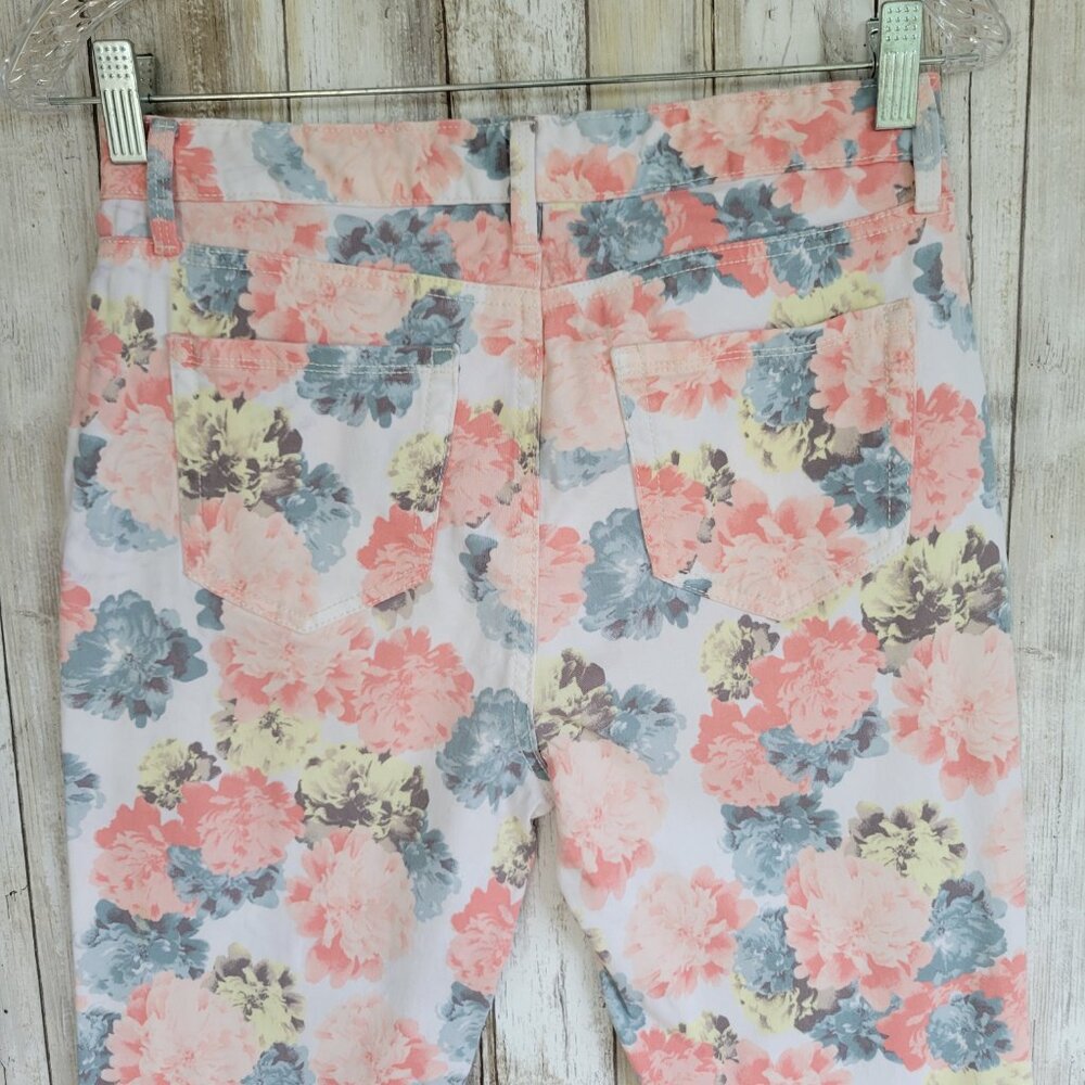 Charter Club Bristol Floral Capri Jeans Sz 6P - Picture 5 of 9